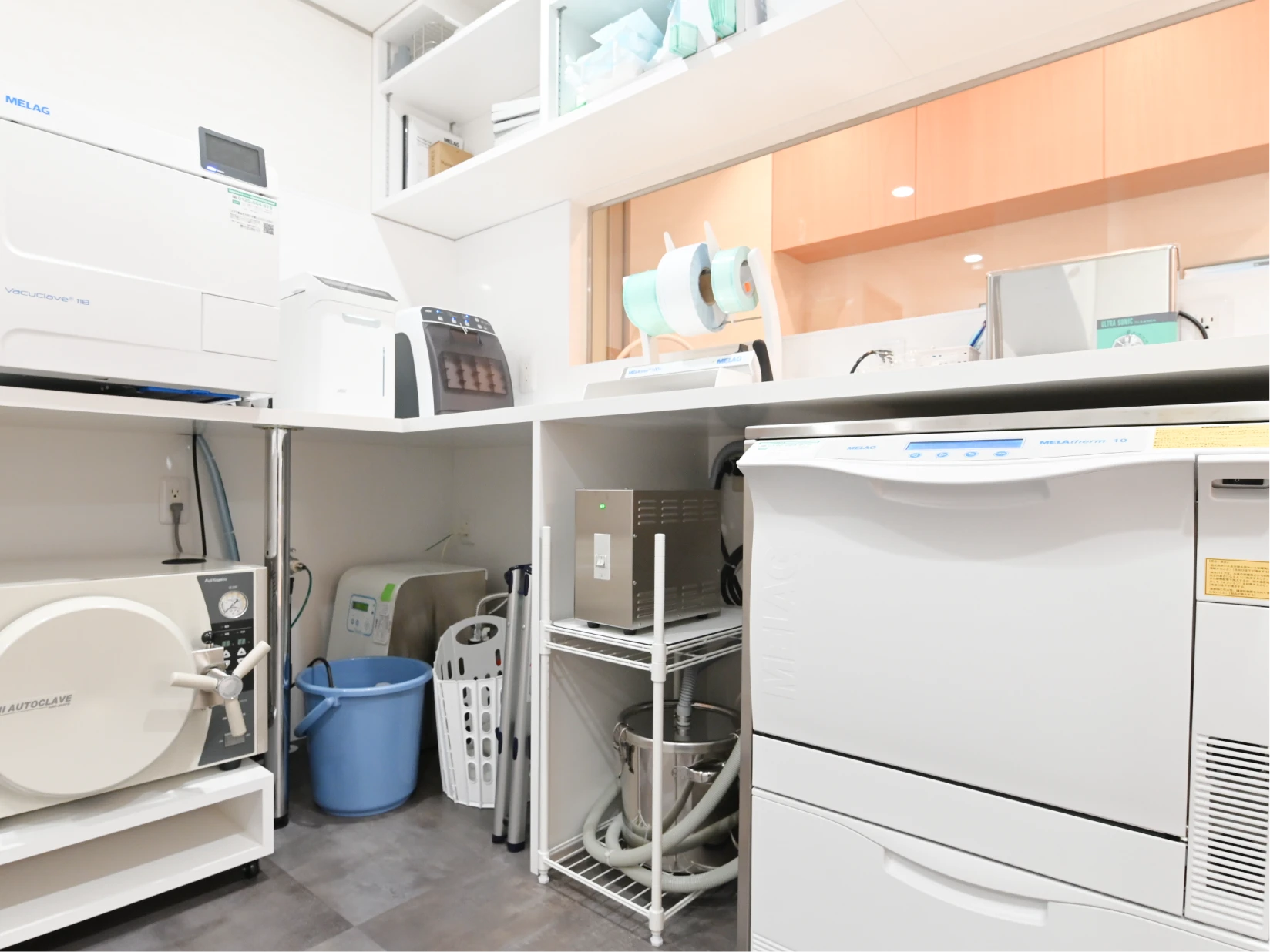 アンンサンブル歯科 青葉台の滅菌室に設置された感染対策設備
